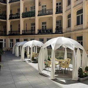 4* Otel Mera