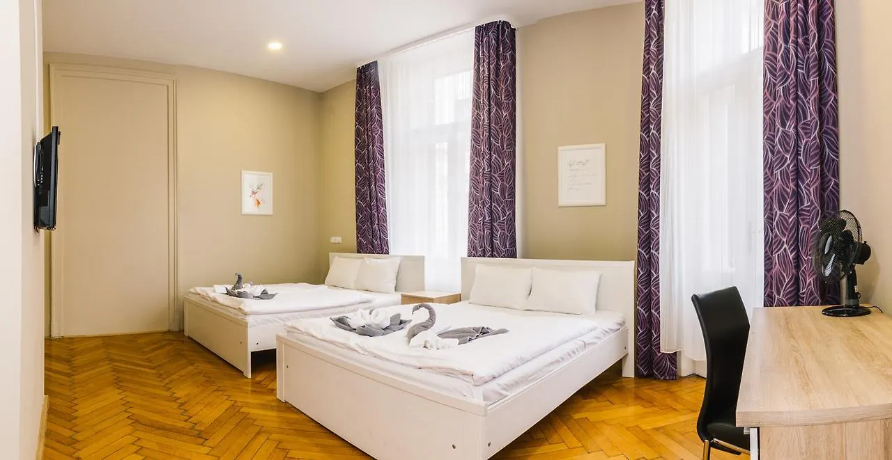 Centric Lifestyle Apartments Budapeşte Konukevi